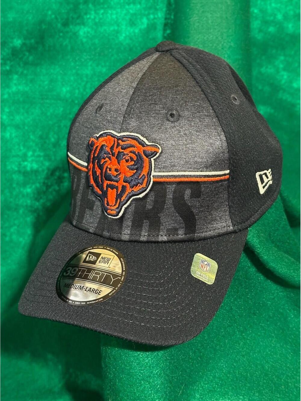 Chicago Bears Team Logo Horizon Line New Era 39THIRTY Navy Heather Flex-Fit M/L